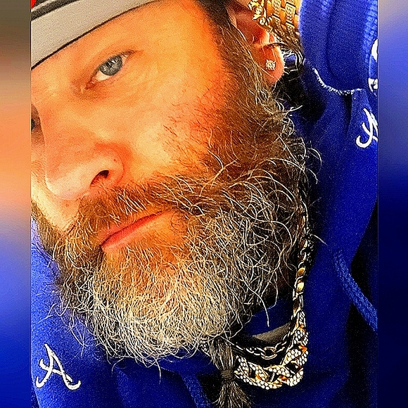 Meet your Posher, Tyler - Picture 2 of 15